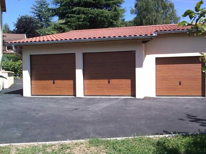Pause de portes de garage Lyon